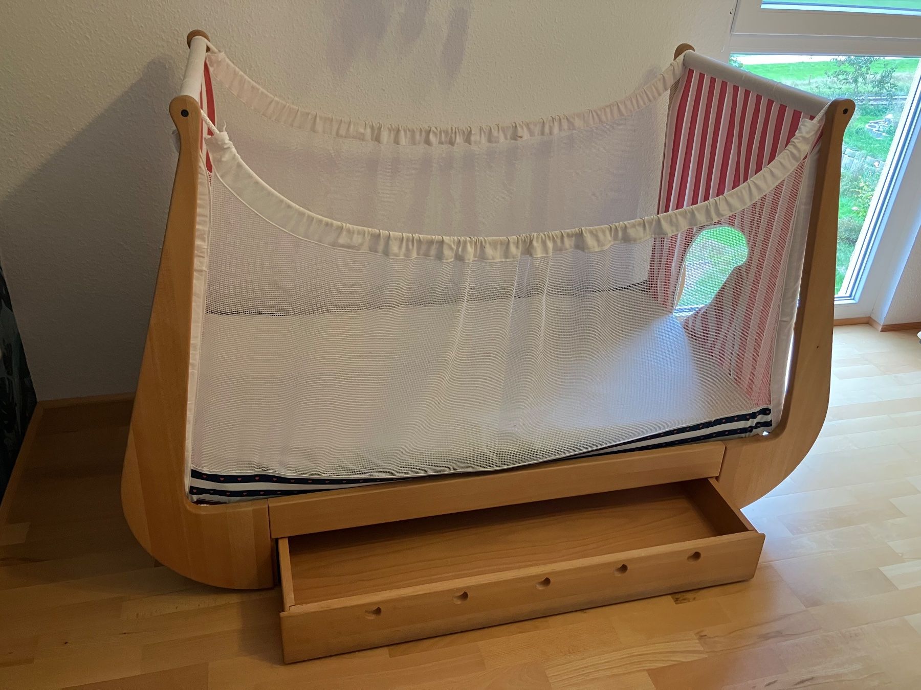 Lits: Lit bébé – D'occasion à Romont FR par jul_prd9 1