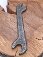 1 antiker Doppel Gabel Schlüssel Gr. 16 / 17 (3933#AWZ9)