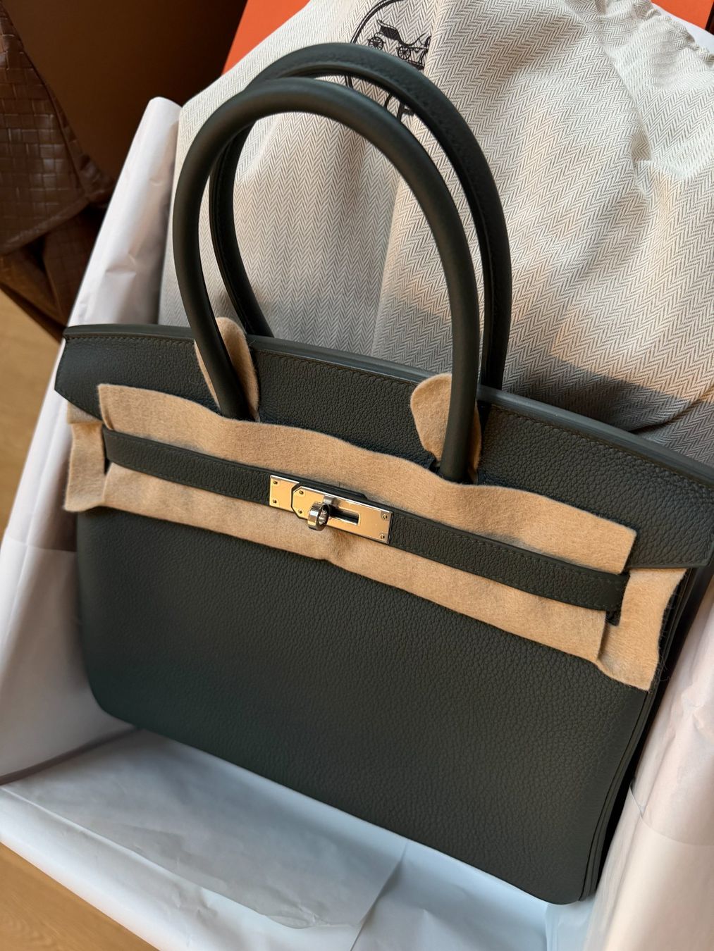 Hermès Taschen für Damen: Hermes Birkin 30 Vert Mangrove – Neu und originalverpackt aus Alpnach Dorf von Watchtaster 1