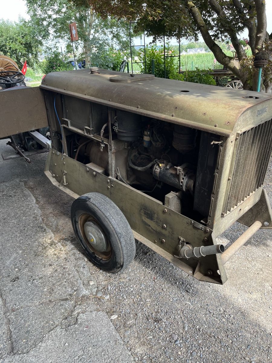 Generatori di corrente: Notstromaggregat 2 Weltkrieg Willys Jeep Motor – Usato da Niederhasli venduto da Rudge1 6