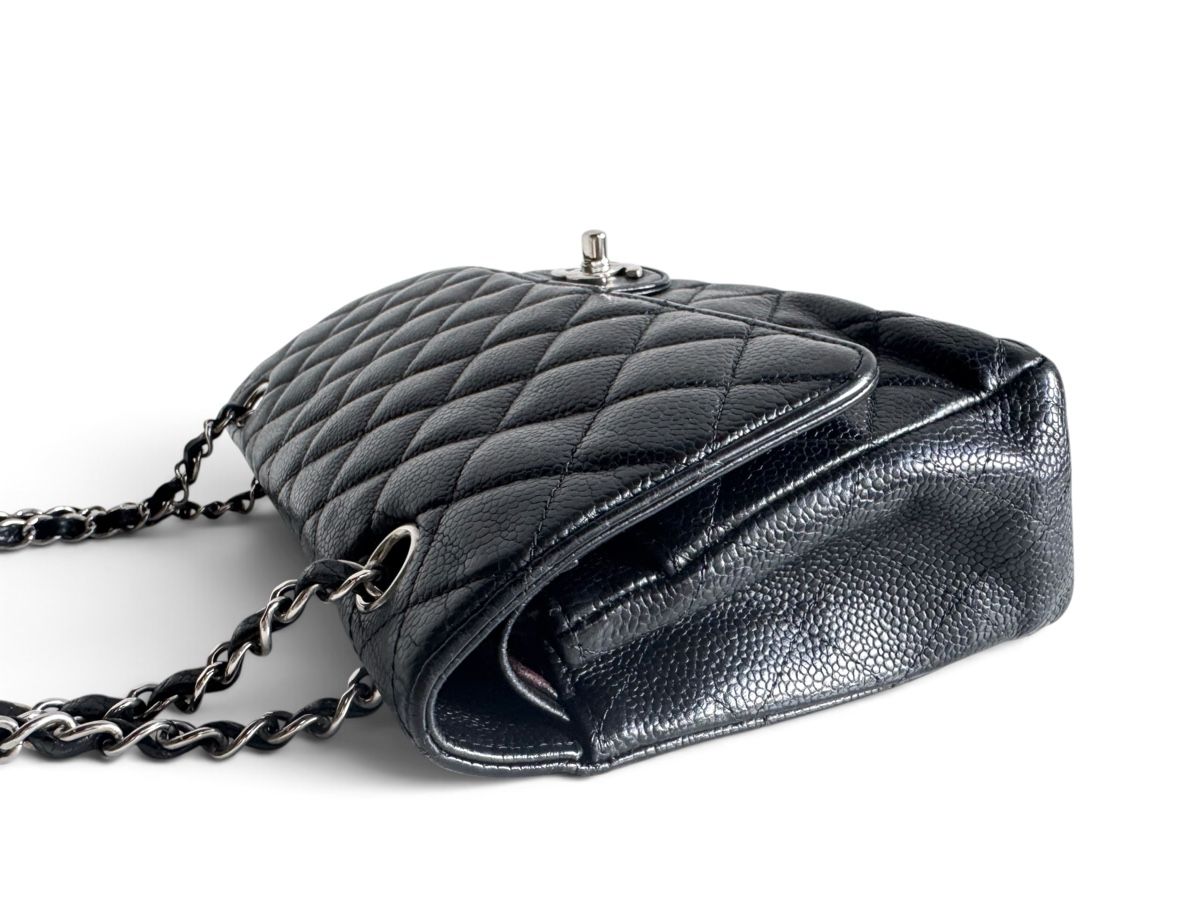 Chanel Borse da donna: CHANEL Caviar Quilted Medium Double Flap Tasche – Usato da Kriens venduto da hannaandkiko 6