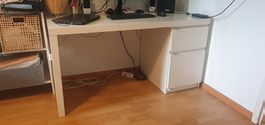 IKEA Schreibtisch Malm