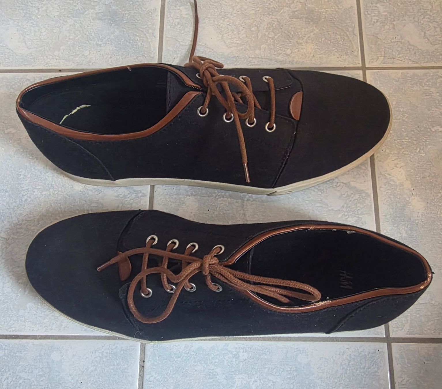 Herrenschuhe: Chaussures Homme Tissus - Taille 44 – Gebraucht aus Jouxtens-Mézery von ger_hpd5