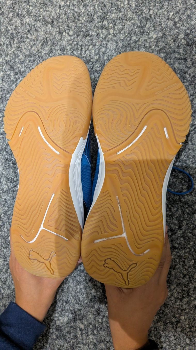 Puma Scarpe per ragazzi: Blaue Puma-Turnschuhe Grösse 37 – Usato da Frauenfeld venduto da mf2_yb66 2