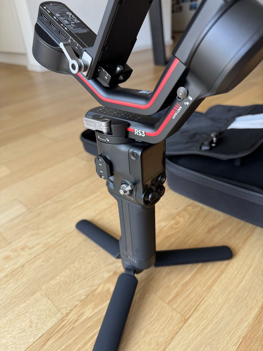 DJI Videocamere: Dji RS3 Combo – Nuovo (secondo la descrizione) da Bienne venduto da mat_z69f 2