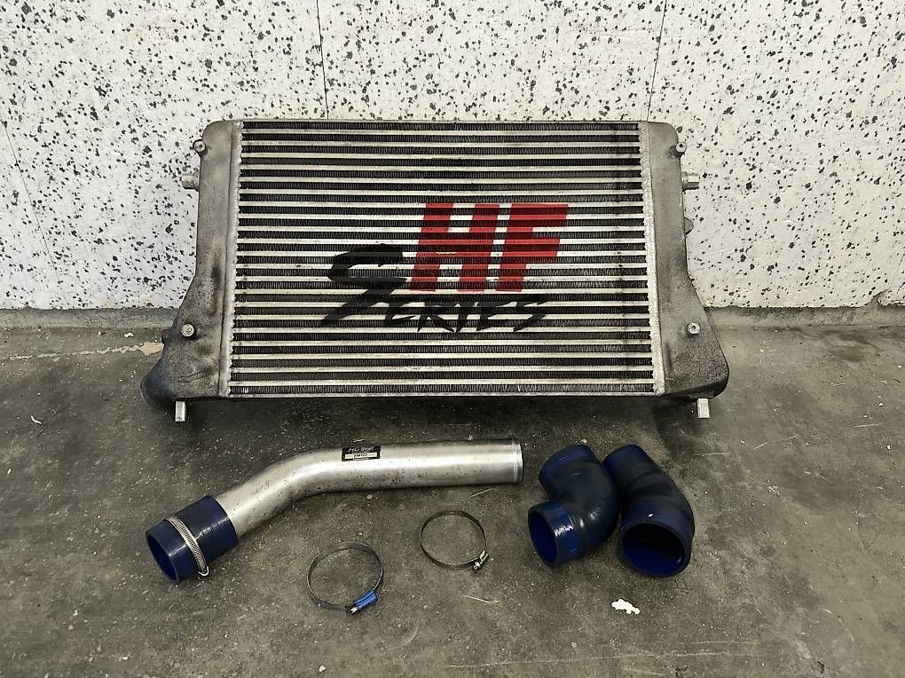 Tutti pezzi di ricambio auto: Kit Intercooler HG Motorsport - 2.0 TFSI EA113 – Usato da La Chaux-de-Fonds venduto da DreA10