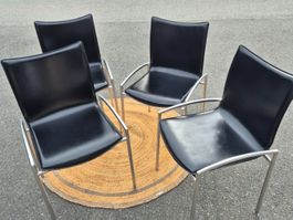 4 chaises en cuir noir Girberger