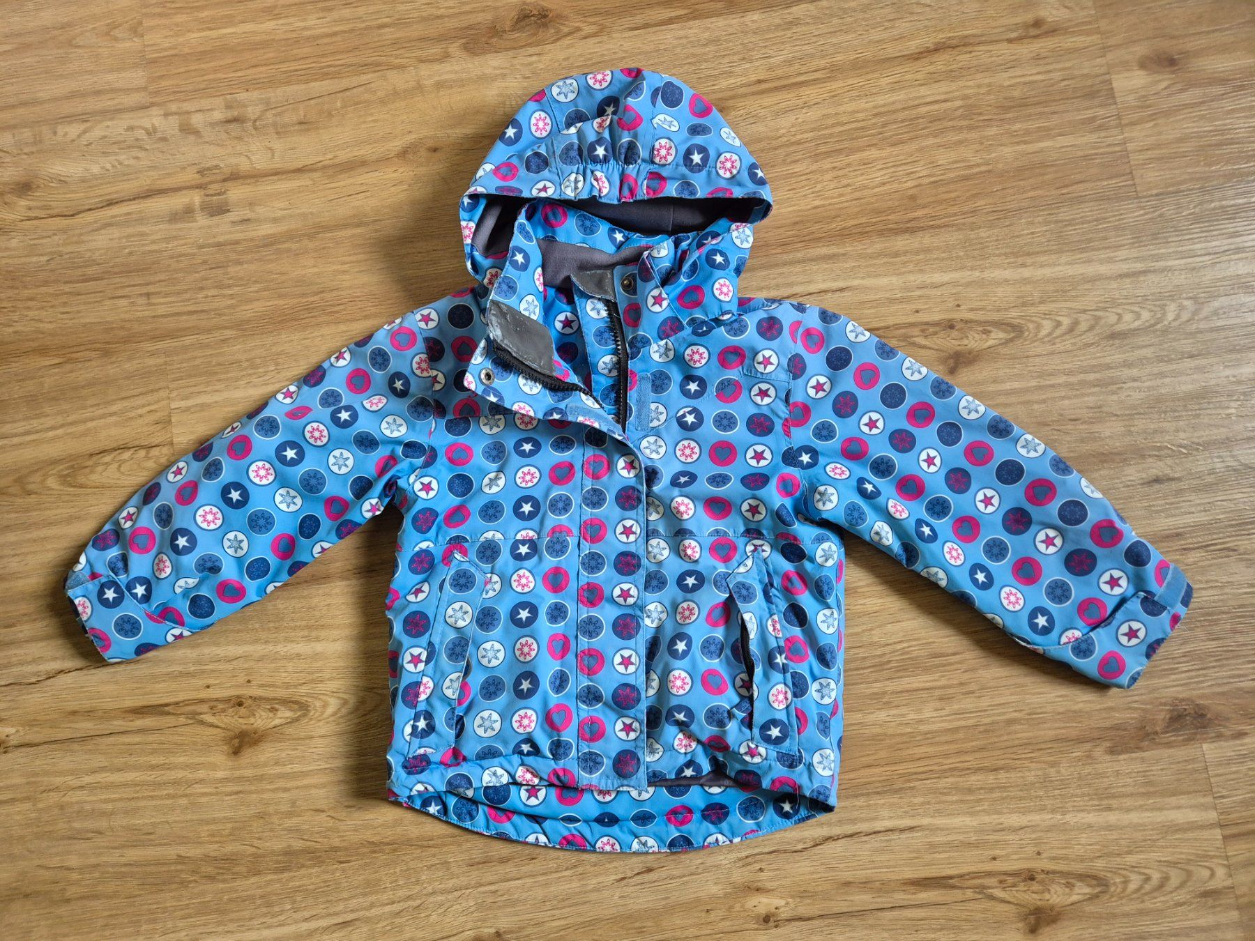 Lotti & Set di vestiti: Mädchen Kleiderset Gr. 98/104 ab CHF 1.- – Usato da Giswil venduto da 0G6 8