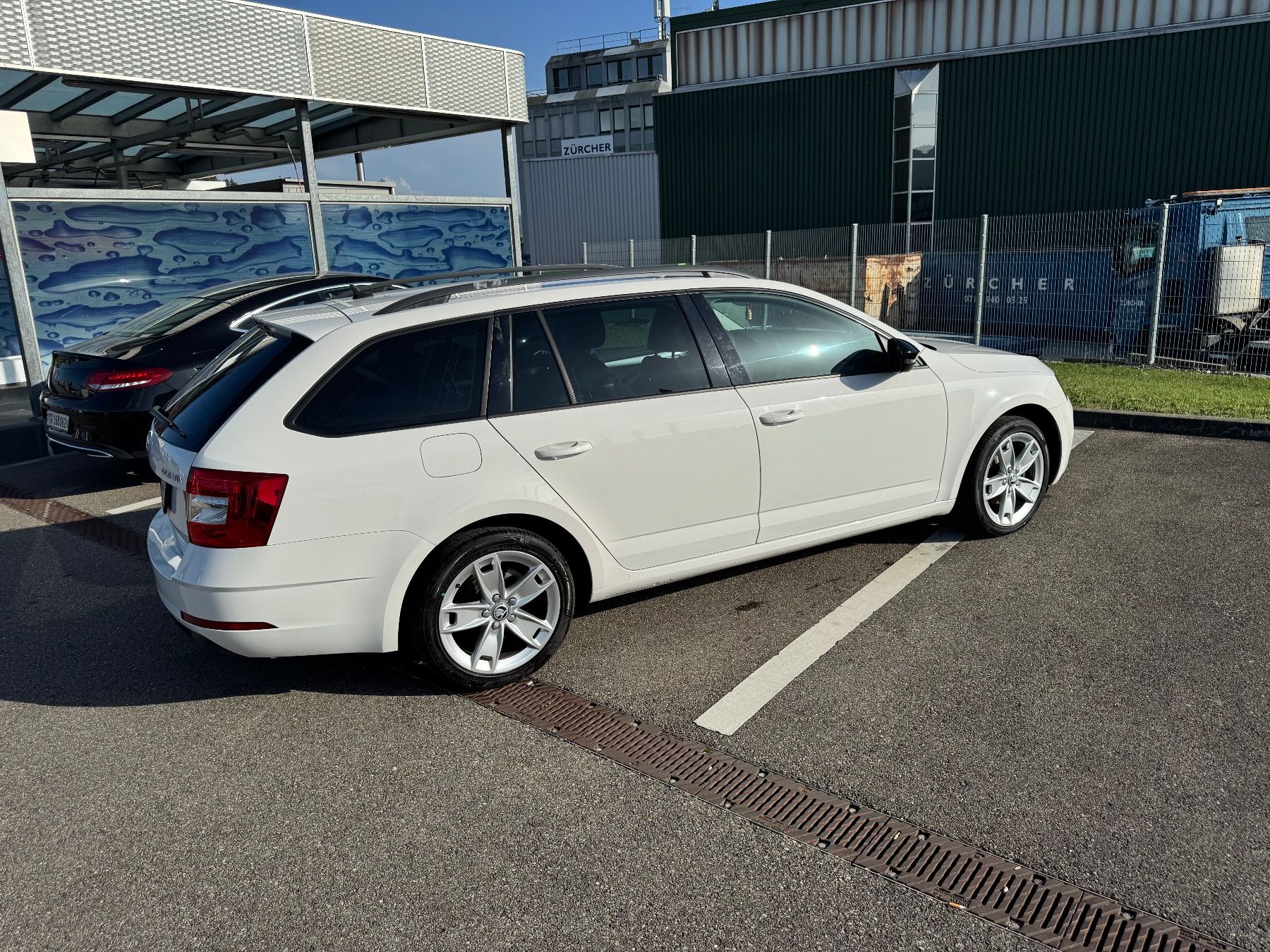 Skoda Automobili: Skoda Octavia 1.6 TDi – Usato da Niederglatt SG venduto da Esso11 2