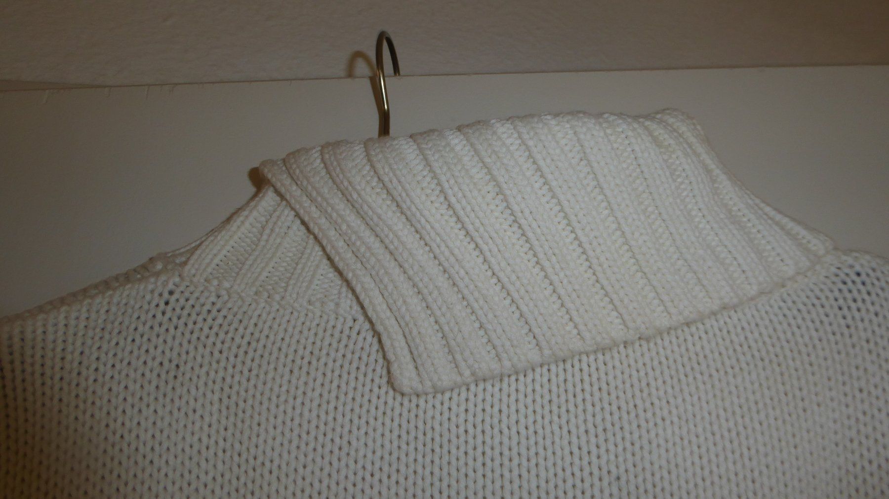 Maglioni & Felpe: schön hellgelber Pullover Gr 38 CASSIS – Usato da Sargans venduto da Benziner 4
