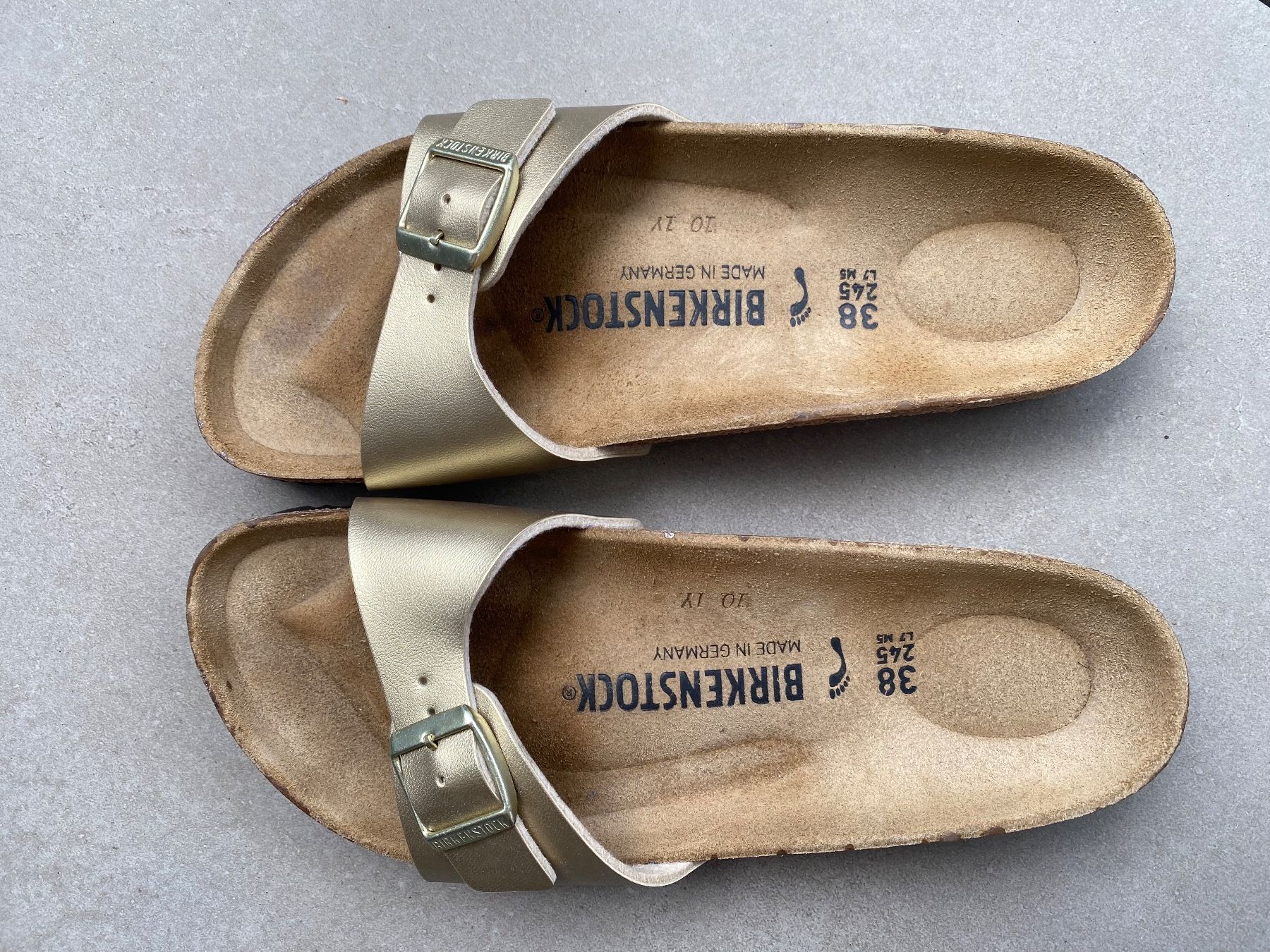 Birkenstock Scarpe da donna: Birkenstock GOLD Gr. 38 – Usato da Herrliberg venduto da little_useful_things