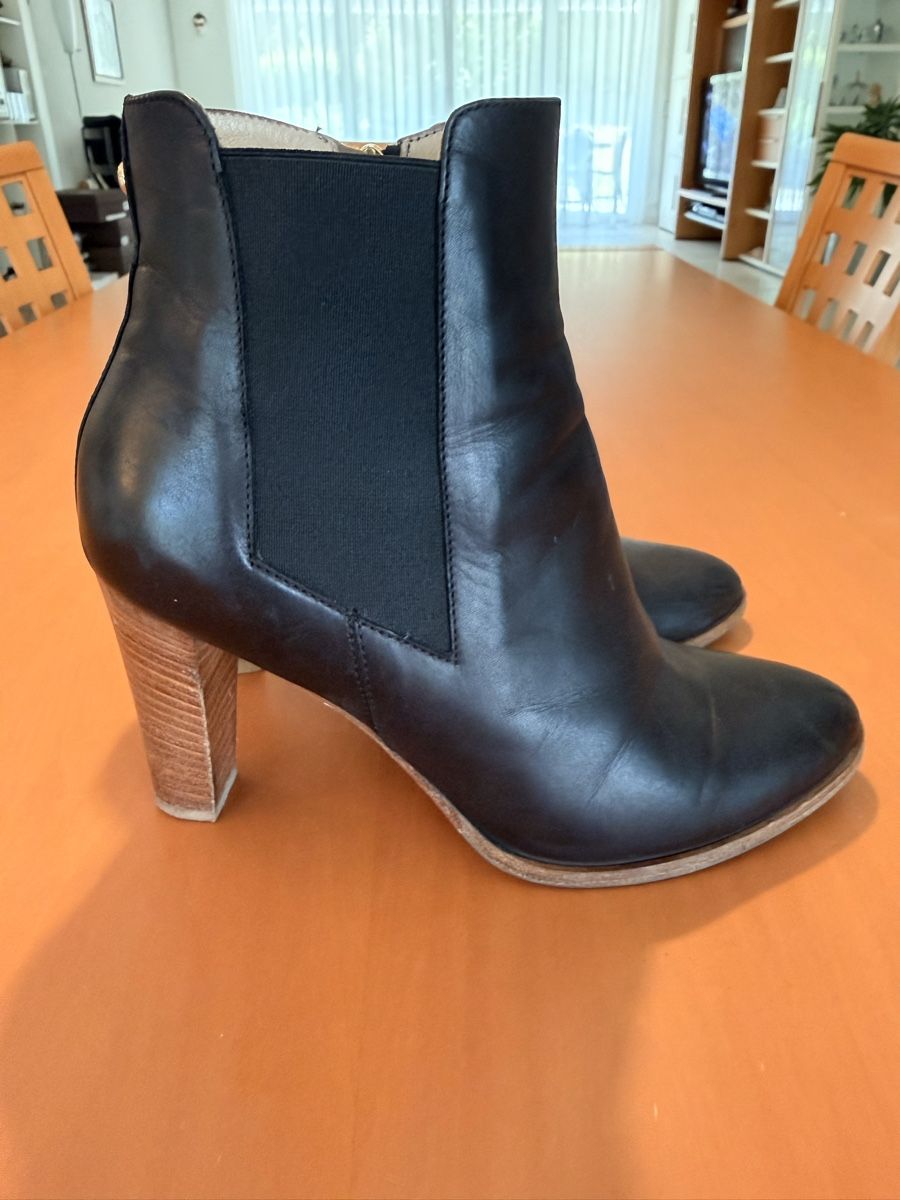 Navyboot Scarpe da donna: Navyboot Stiefeletten Leder Schwarz Grösse 38 Herbst/Winter – Usato da Wädenswil venduto da stg_9zfm 1