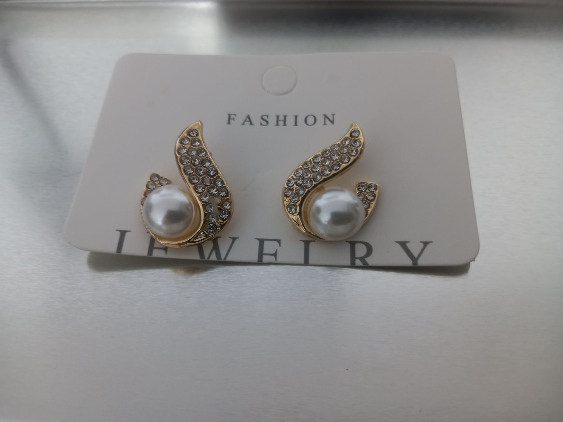 Orecchini pendenti & Orecchini a lobo: Boucle d'oreille – Nuovo e nell'imballaggio originale da Conthey venduto da OLEN-67