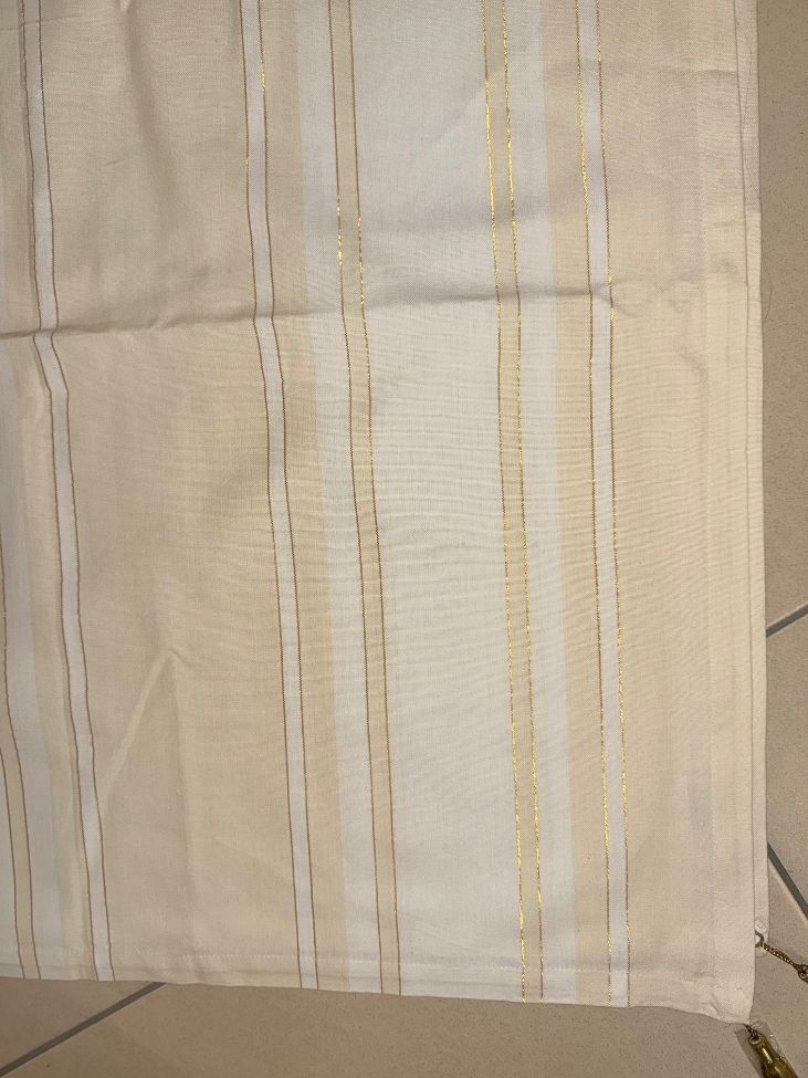Coperte: Wunderschönes grosses Tischtuch NEU mit Korderpendel 3.20m – Nuovo e nell'imballaggio originale da Fällanden venduto da Eifachschoen 3