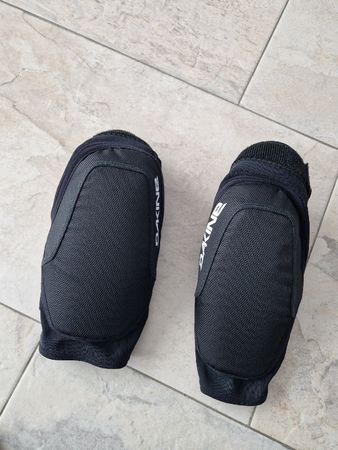 Dakine Agent Knee Pads / Knieschoner, Grösse M, Top Zustand!