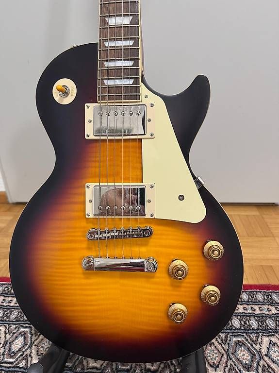 Strumenti musicali: Les Paul Replica 59 "Limited Edition"  – Usato da Figino venduto da FrankOne-55 1