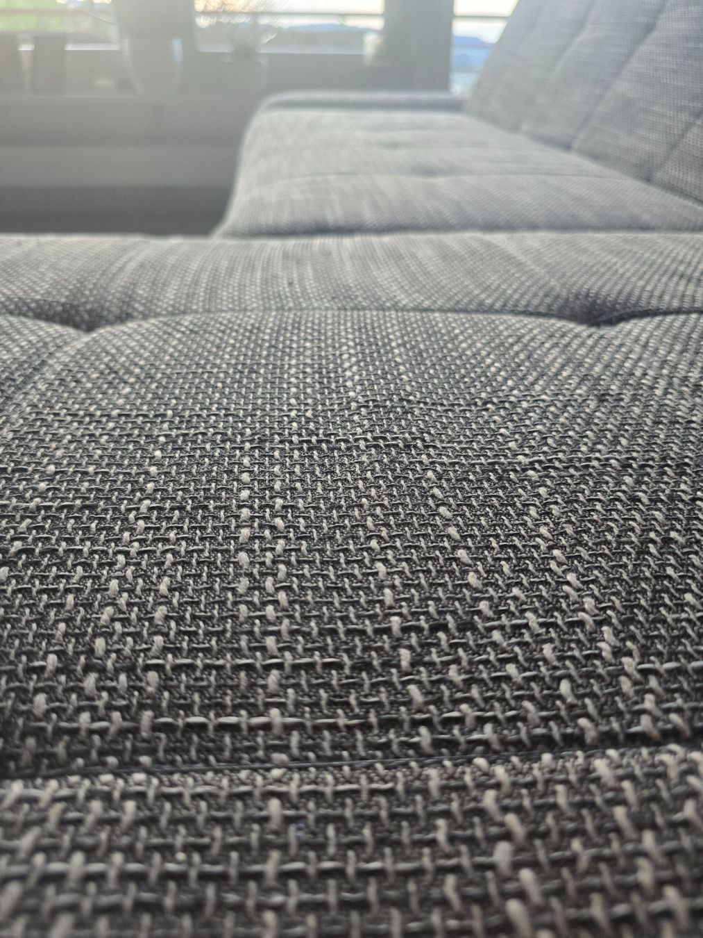 Sofas: Grau Schwarzes Sofa – D'occasion à St. Gallen par lucamuzzi 3