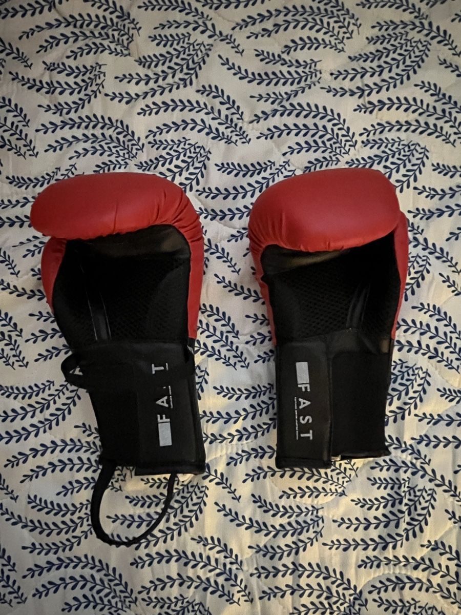 Decathlon Sacchi da boxe: Decathlon Outshock Boxsack – Usato da Mont-sur-Rolle venduto da MsRVD 3