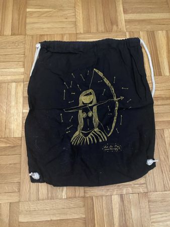 Sac à cordon noir avec motif archer doré