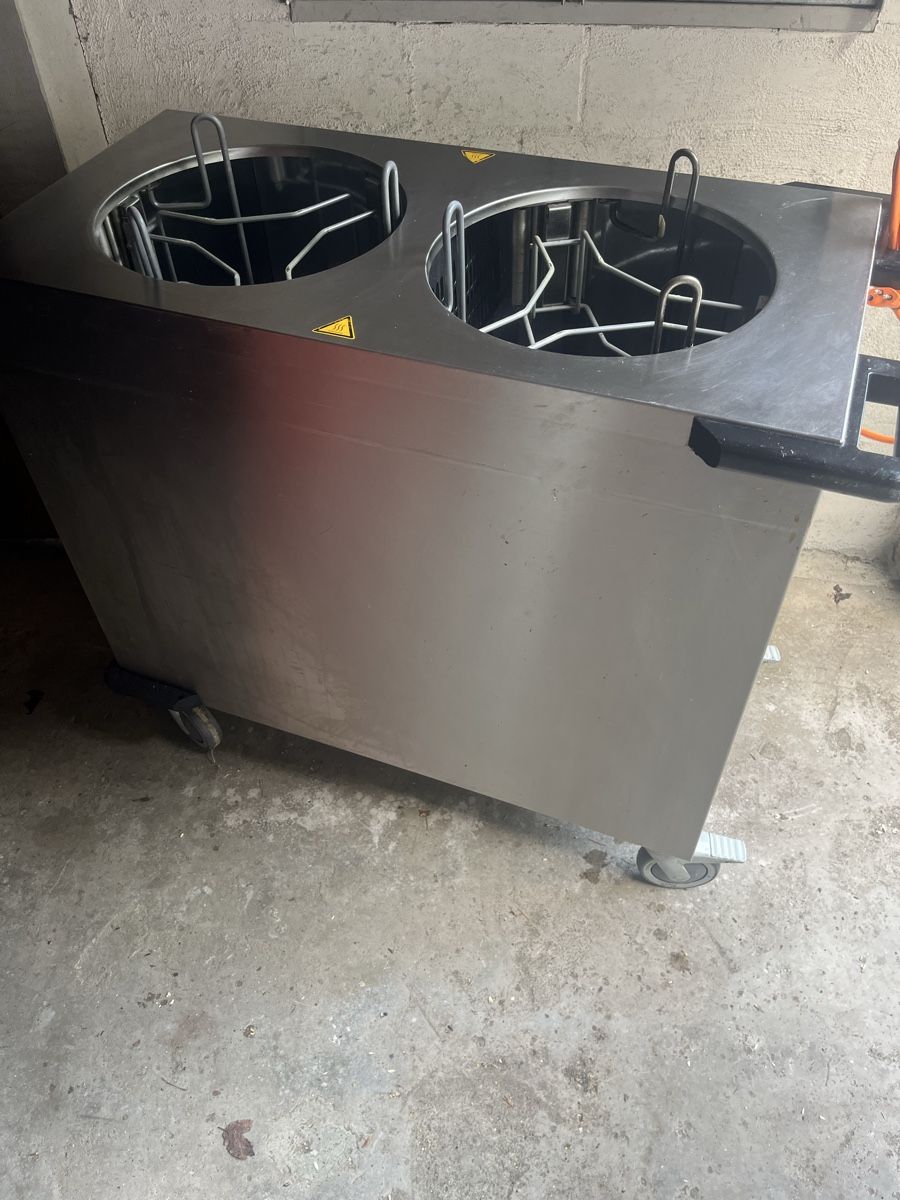 Elettrodomestici da cucina: Tellerwärmer Hupfer bis 30cm Durchmesser – Usato da Flaach venduto da Auto6011 4