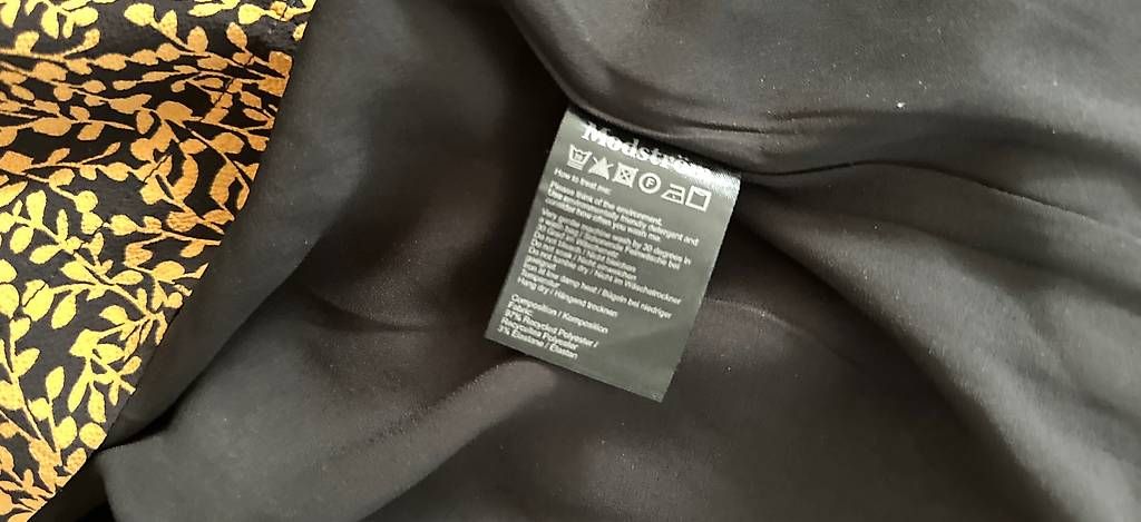 Vestiti: Modström Kleid Gr. M – Usato da Luzern venduto da kaktus017 2
