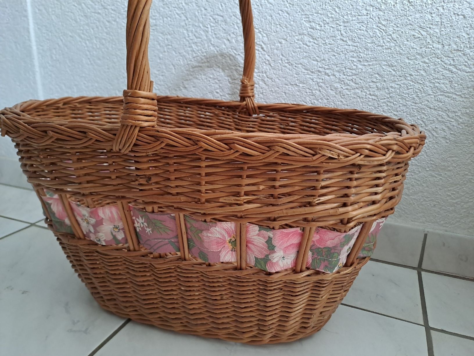 Sonstiges für Haushalt & Wohnen: Korb Weide mit Blumenmuster Einkaufskorb Vintage – Gebraucht aus Rickenbach LU von bishiida