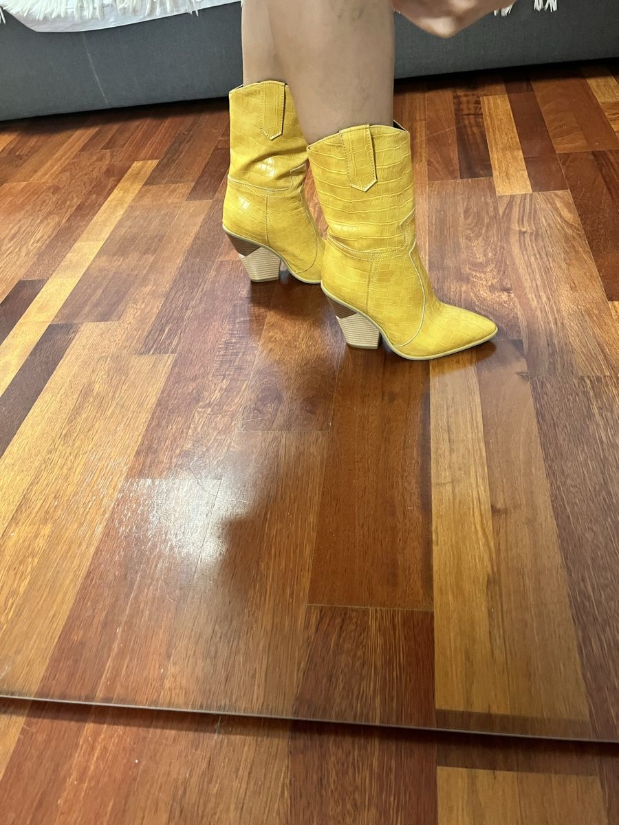 Damenschuhe: Gelbe Cowboystiefel – Neu (gemäss Beschreibung) aus Zürich von rob_l9n6 6