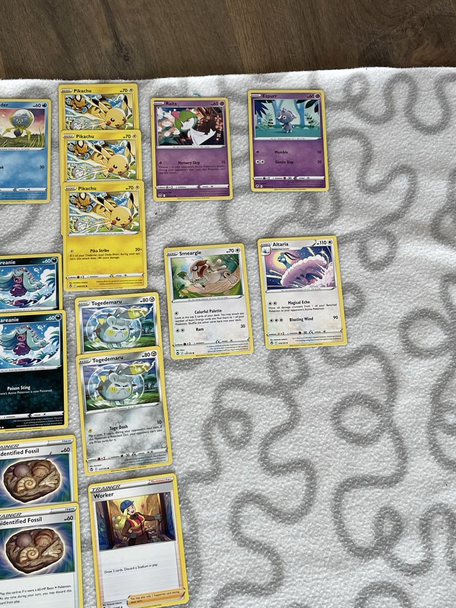 Pokémon Carte collezionabili: Carte Pokémon – Nuovo (secondo la descrizione) da Dompierre FR venduto da matmath 3