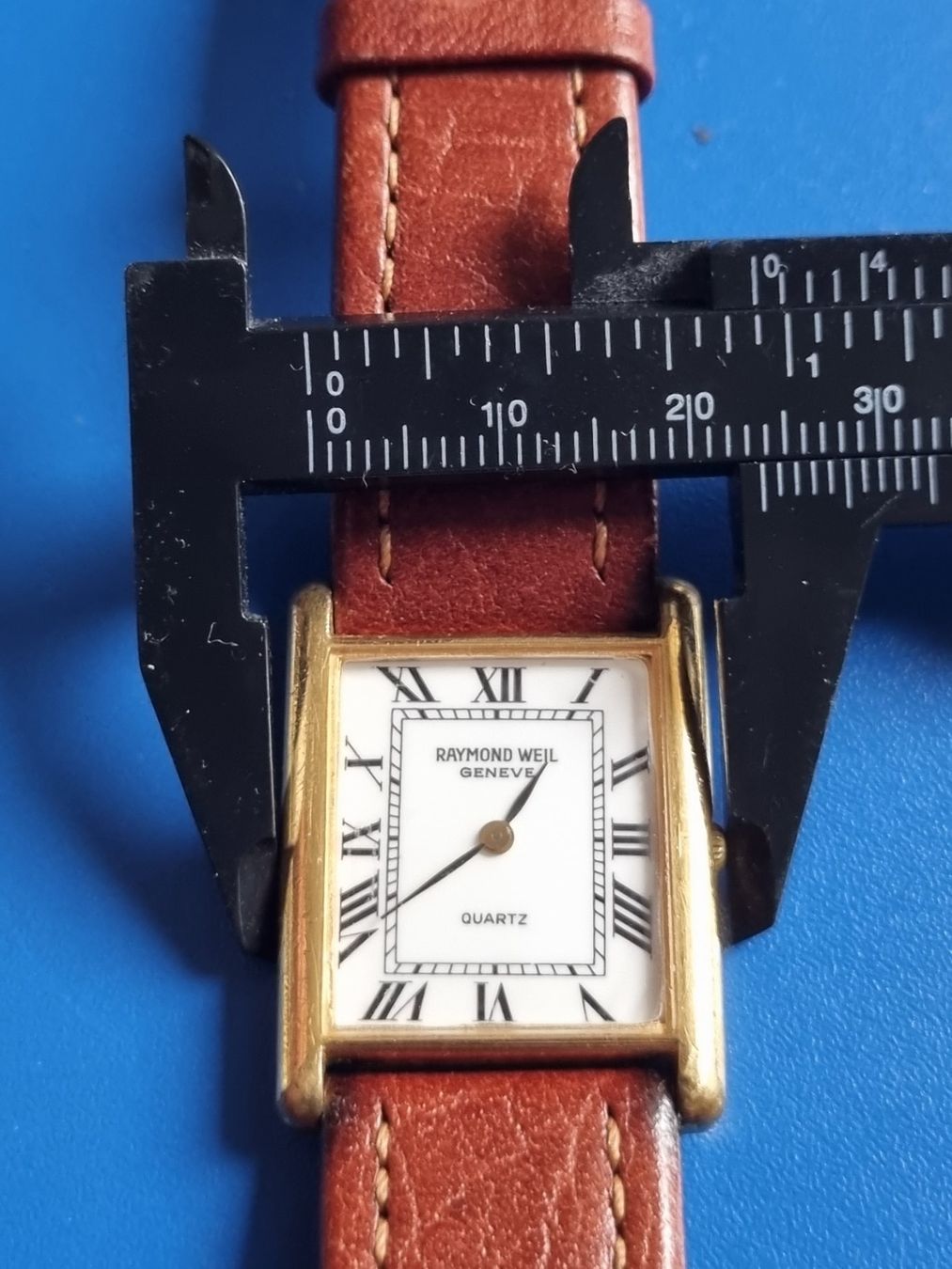 Raymond Weil Orologi: RAYMOND WEIL GENEVE – Usato da Schaffhausen venduto da Leveron13 5