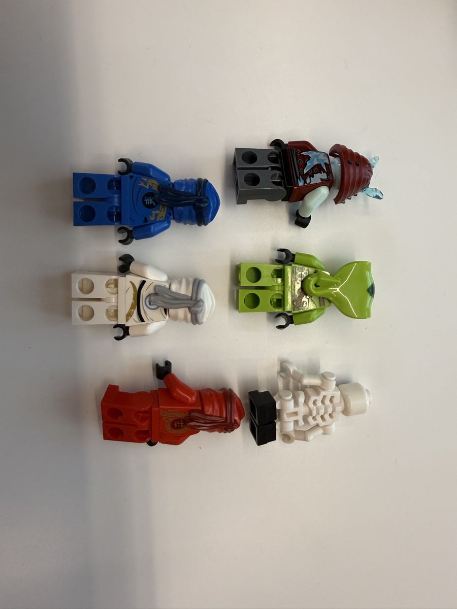 Lego Kit di costruzioni: Lego Ninjago minifigure lot ab 1.- – Usato da Buchs SG venduto da Rheintalseller 1