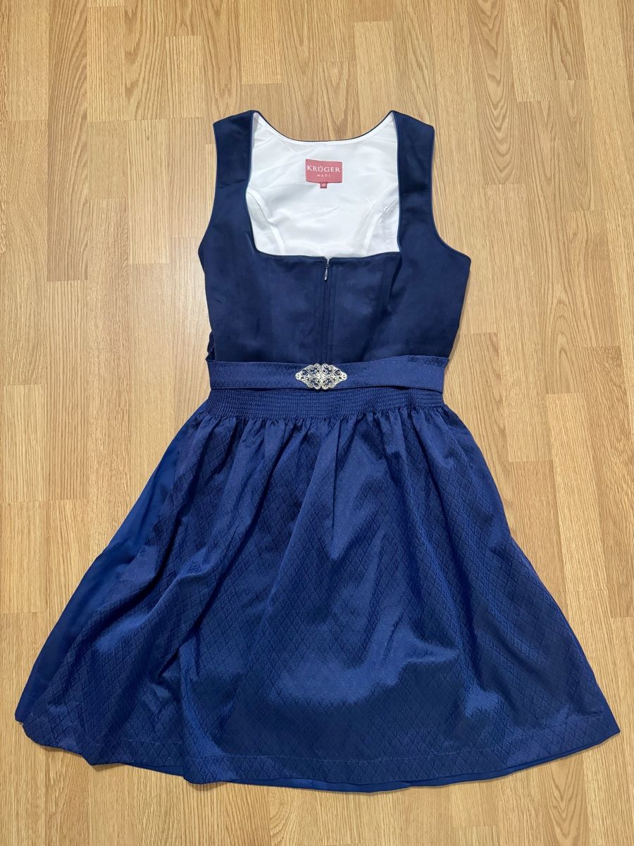 Krüger Vestiti: modernes Krüger Dirndl 42 – Usato da Dierikon venduto da FraeuleinMaus17