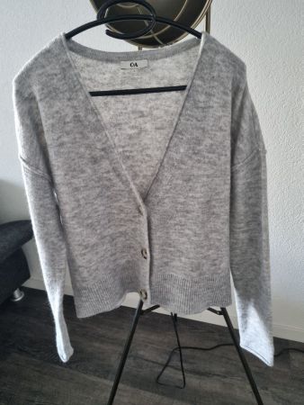 kurzes, elegantes Strickjäckli * C&A * Gr. S