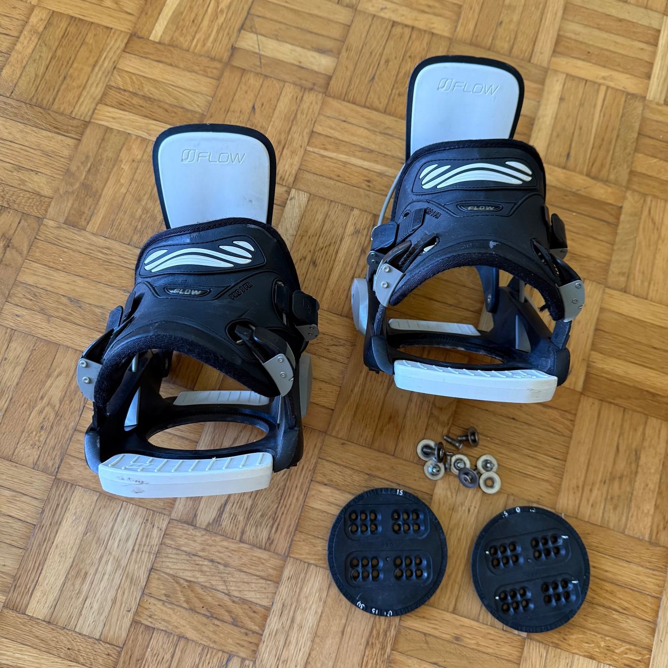 Attacchi: Freeride-Bindung: Flow Pro S FR (Grösse M/L) – Usato da Schlieren venduto da Mats13 1