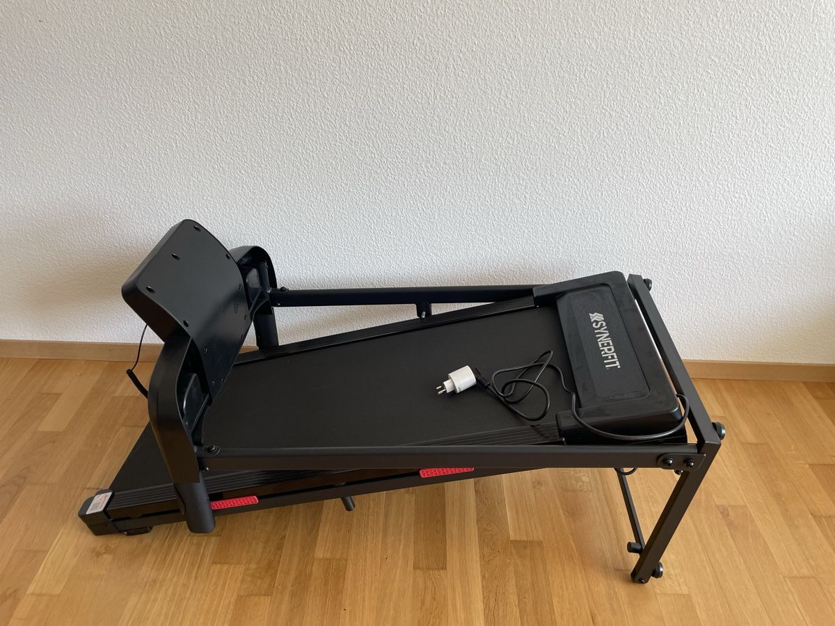 Hometrainer: Synerfit treadmill  – Gebraucht aus Zürich von dol_2xkc 1