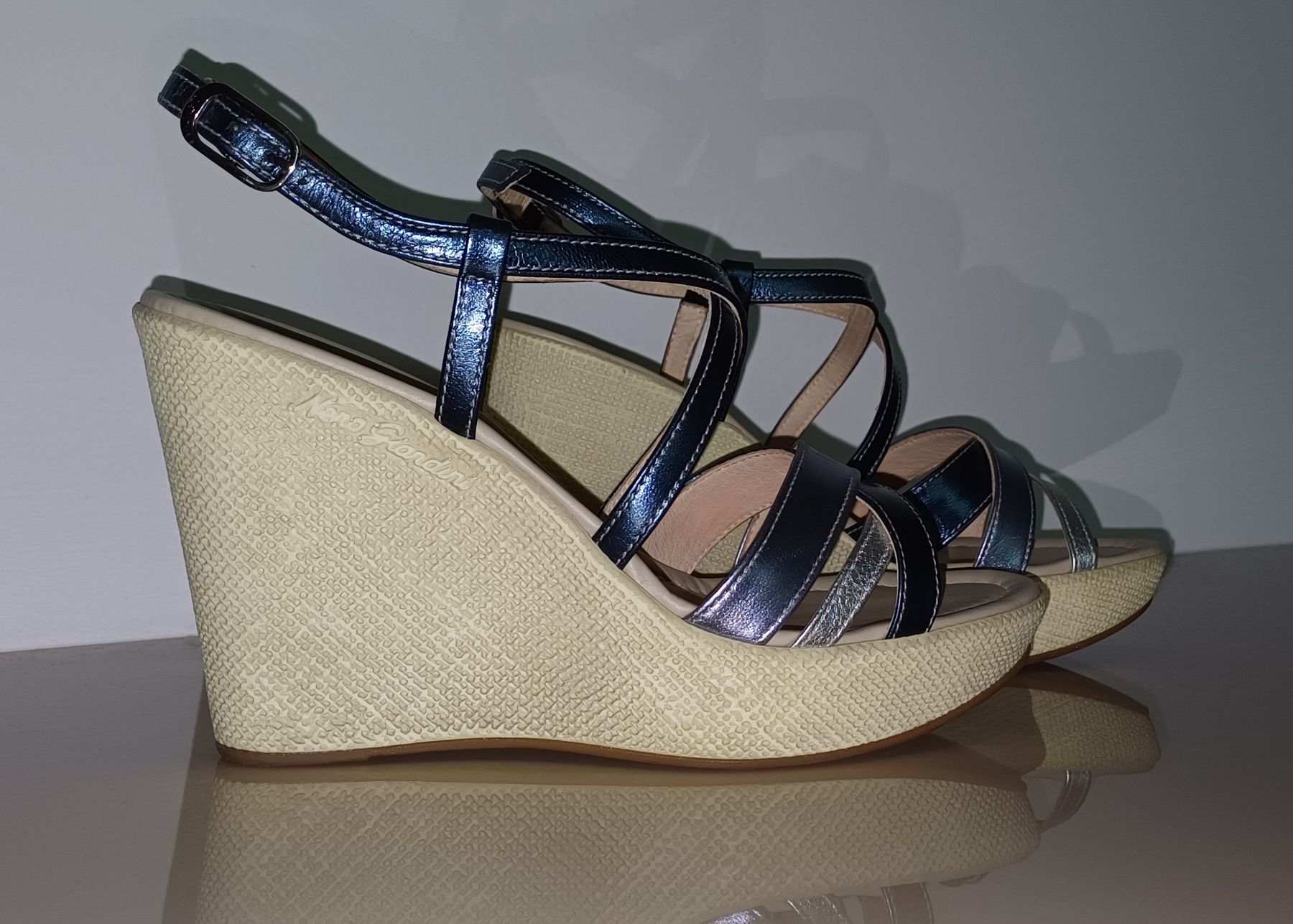Damenschuhe: Sandalen NeroGiardini Gr.37 - NEU – Neu (gemäss Beschreibung) aus Winterthur von hinnessa 1