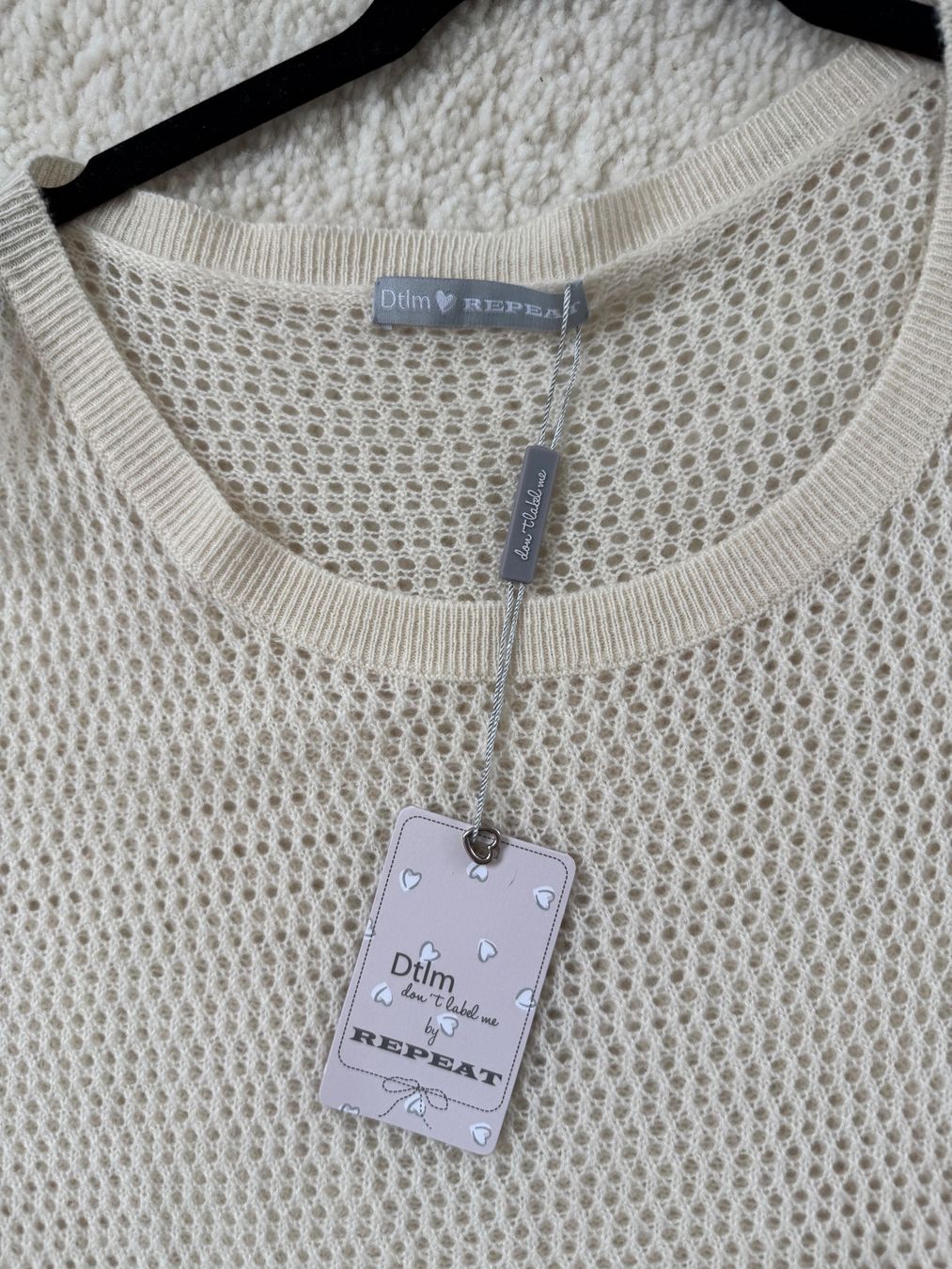 Repeat Maglioni & Felpe: DTLM by REPEAT Kaschmir Pullover Gr 40 Cream NEU – Nuovo e nell'imballaggio originale da Zuerich venduto da Moochie 1