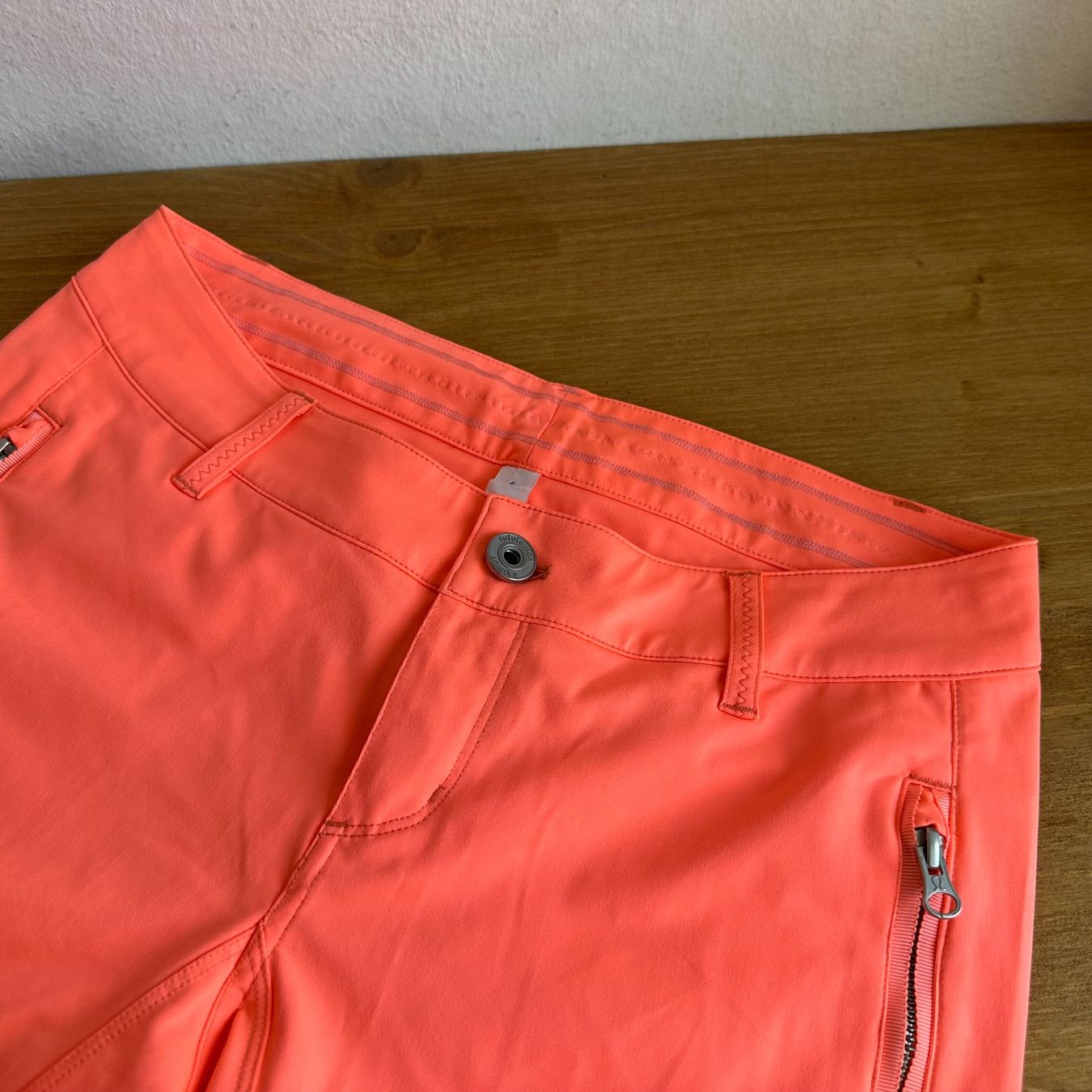 Lululemon Pantalons: Lululemon Hose Gr. 6 – D'occasion à Luzern par fairflip 1