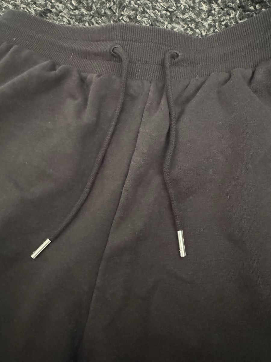 Puma Pantalons: Puma Shorts Schwarz – Neuf (Voir description) à Würenlos par kik_xyw6 2
