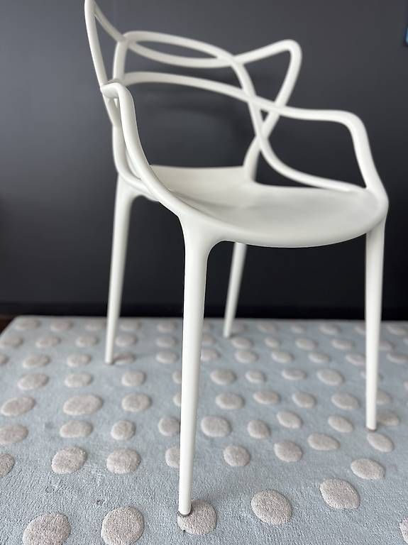 Sedie: ORIGINAL Kartell Masters Stuhl – Usato da Rotkreuz venduto da Vitamin_Sea