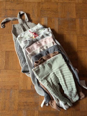 11 pantalons bébé 0-6 mois 