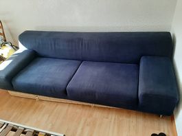 Dunkelblaues Sofa Bequem & Stilvoll
