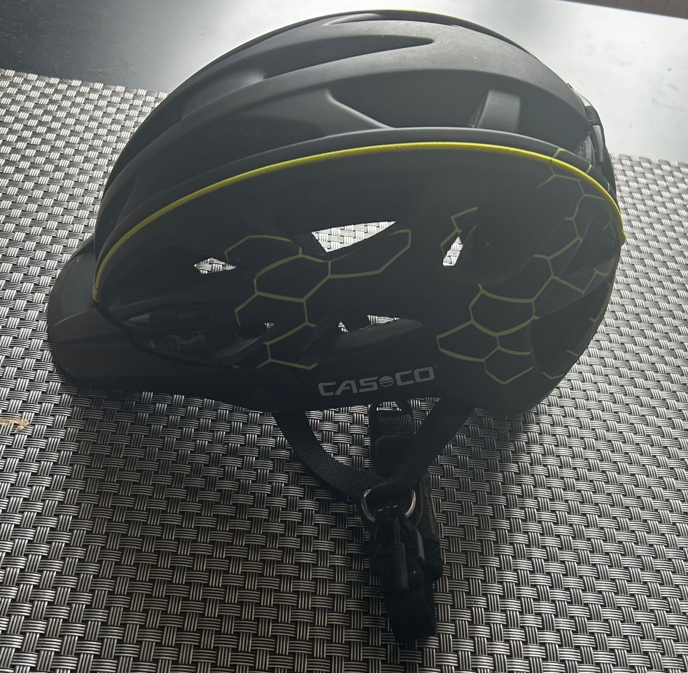 Casco Caschi: Velohelm – Usato da Rüttenen venduto da Cpe7