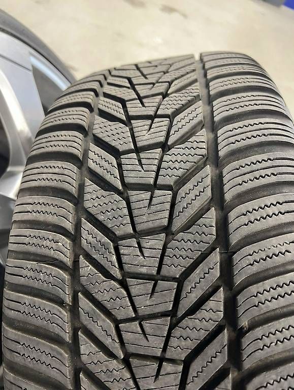 Pneumatici & Ruote complete: Roue Complète Audi RS3 original  – Usato da Montreux venduto da EmperorPers 2