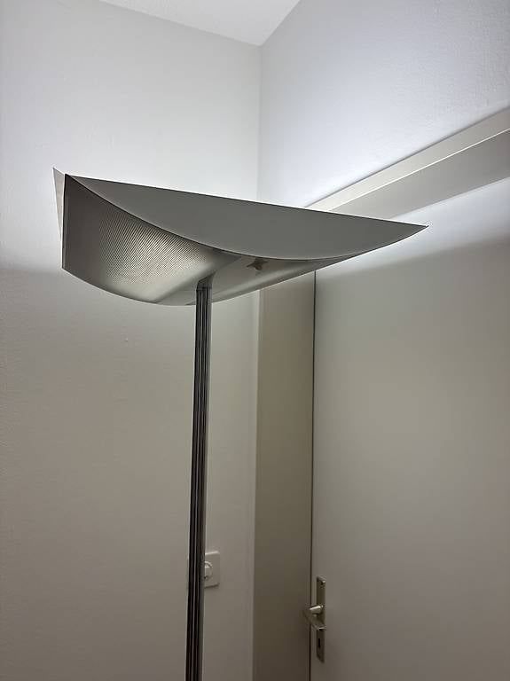 Lampade: Stehleuchte für Wohnzimmer oder Büro – Usato da Zürich venduto da dea_x2pj 2