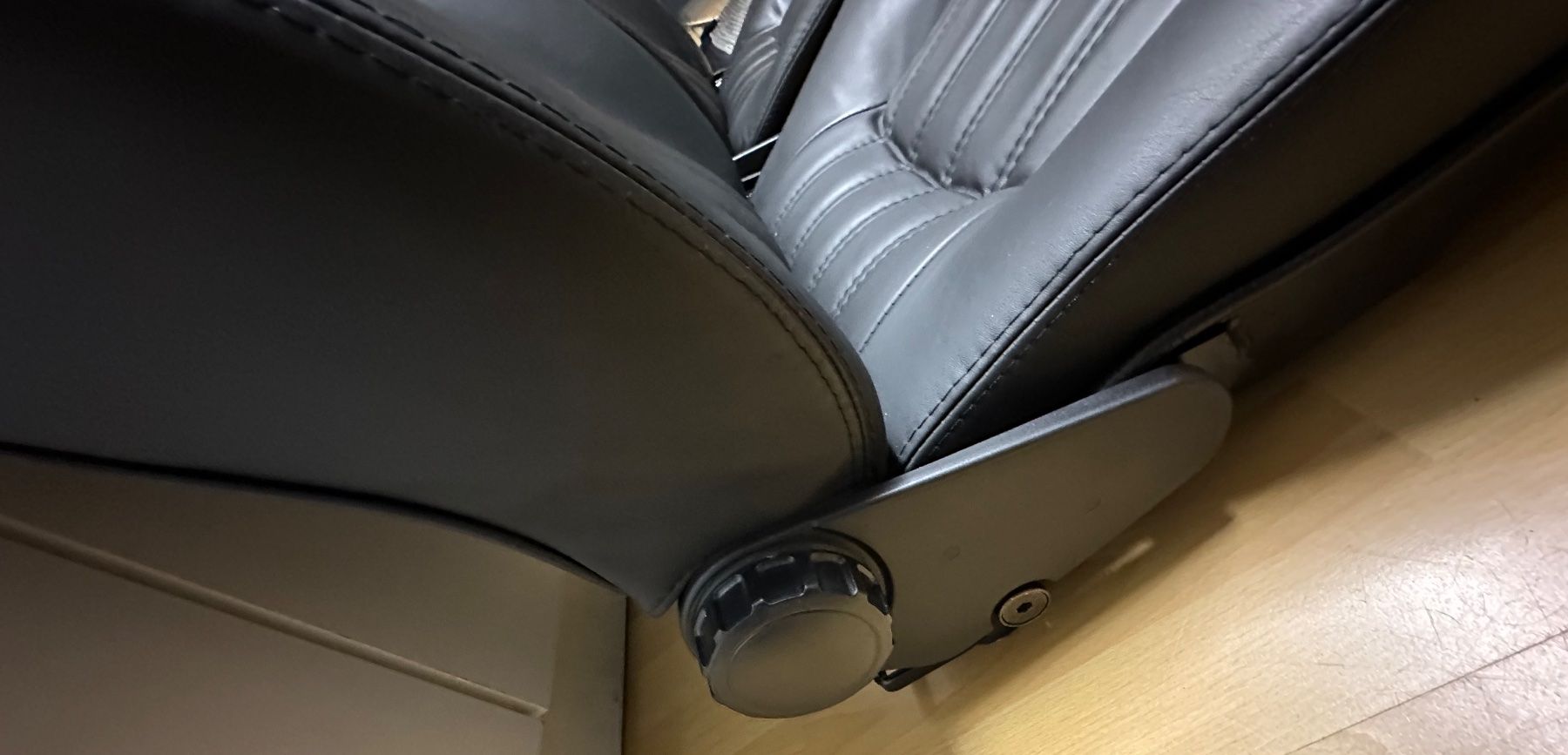 Fiat Tutti pezzi di ricambio auto: Fiat 124 Spider Sitz – Usato da Uster venduto da Niki1922 6
