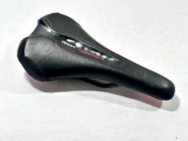 GIANT CONTACT saddle Sattel 339g