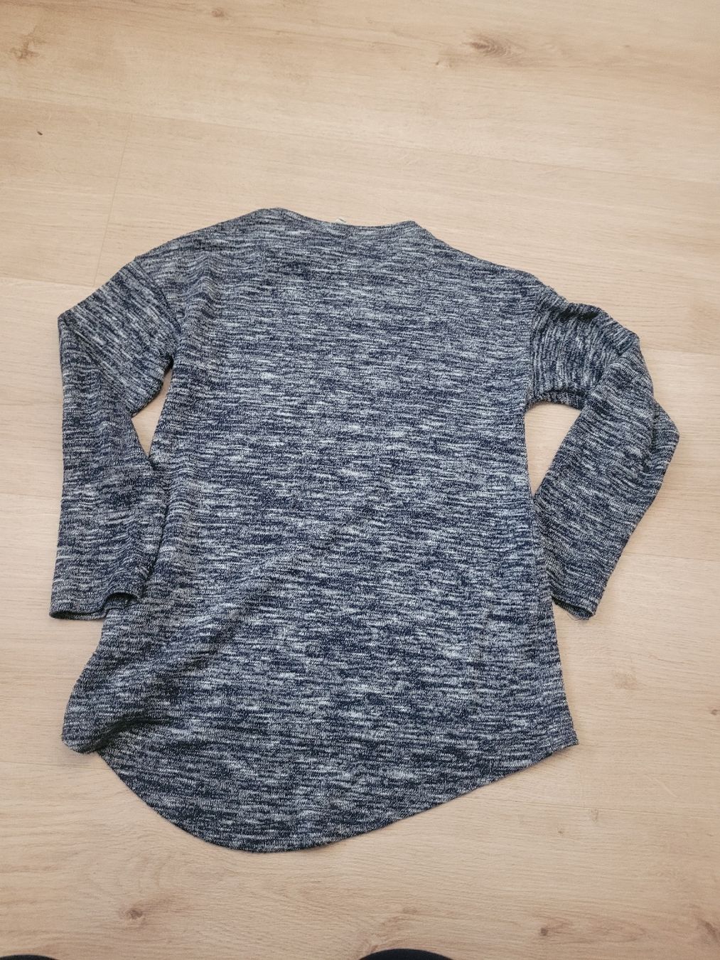 Pulls et sweat-shirts: geliebter Pullover Gr. 128 – D'occasion à Lupsingen par sta_wgg5 3