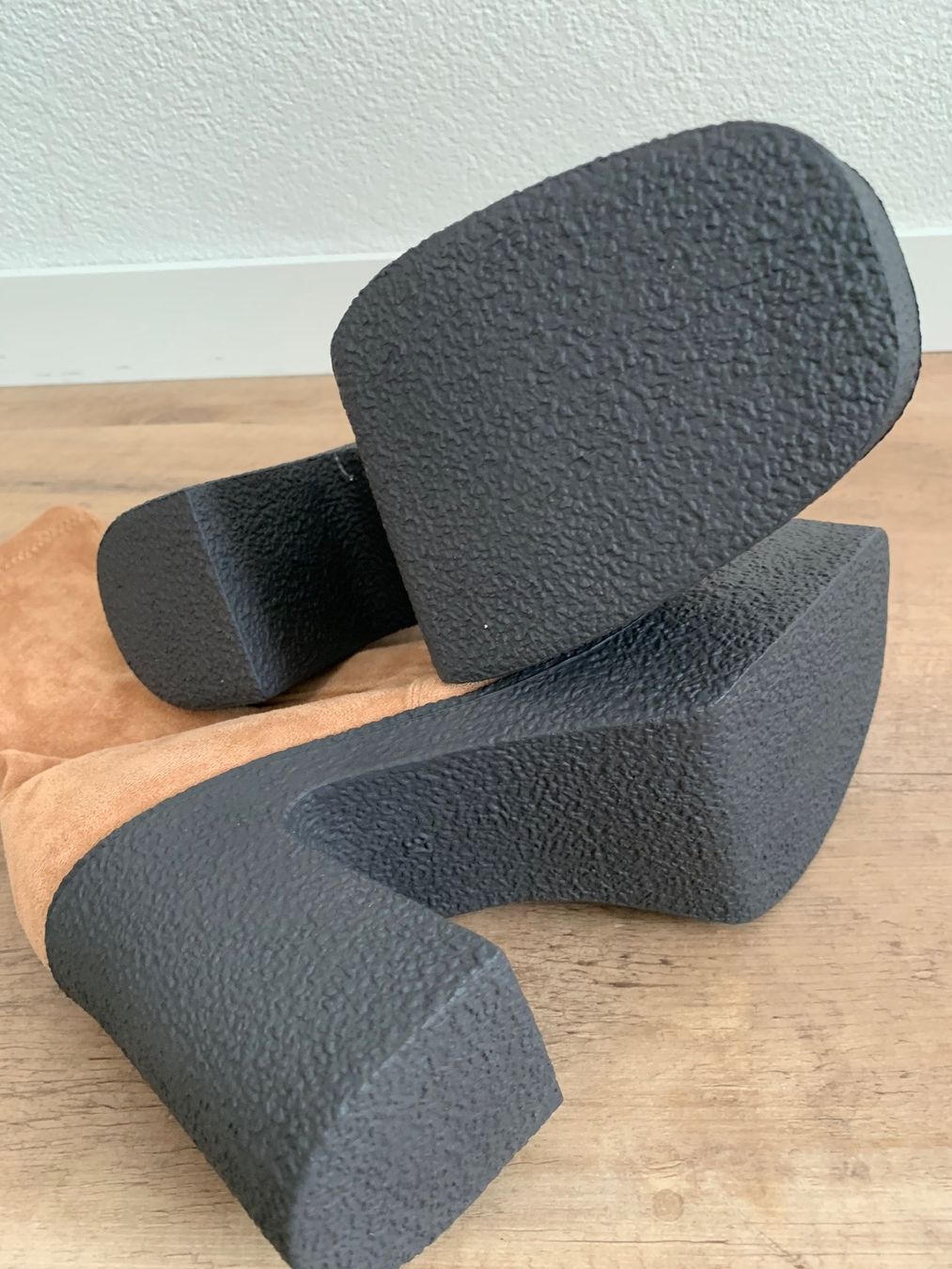 Damenschuhe: Ganz neue Stiefel, Grösse 37 – Neu (gemäss Beschreibung) aus Altendorf von Beauty_Girl83 5