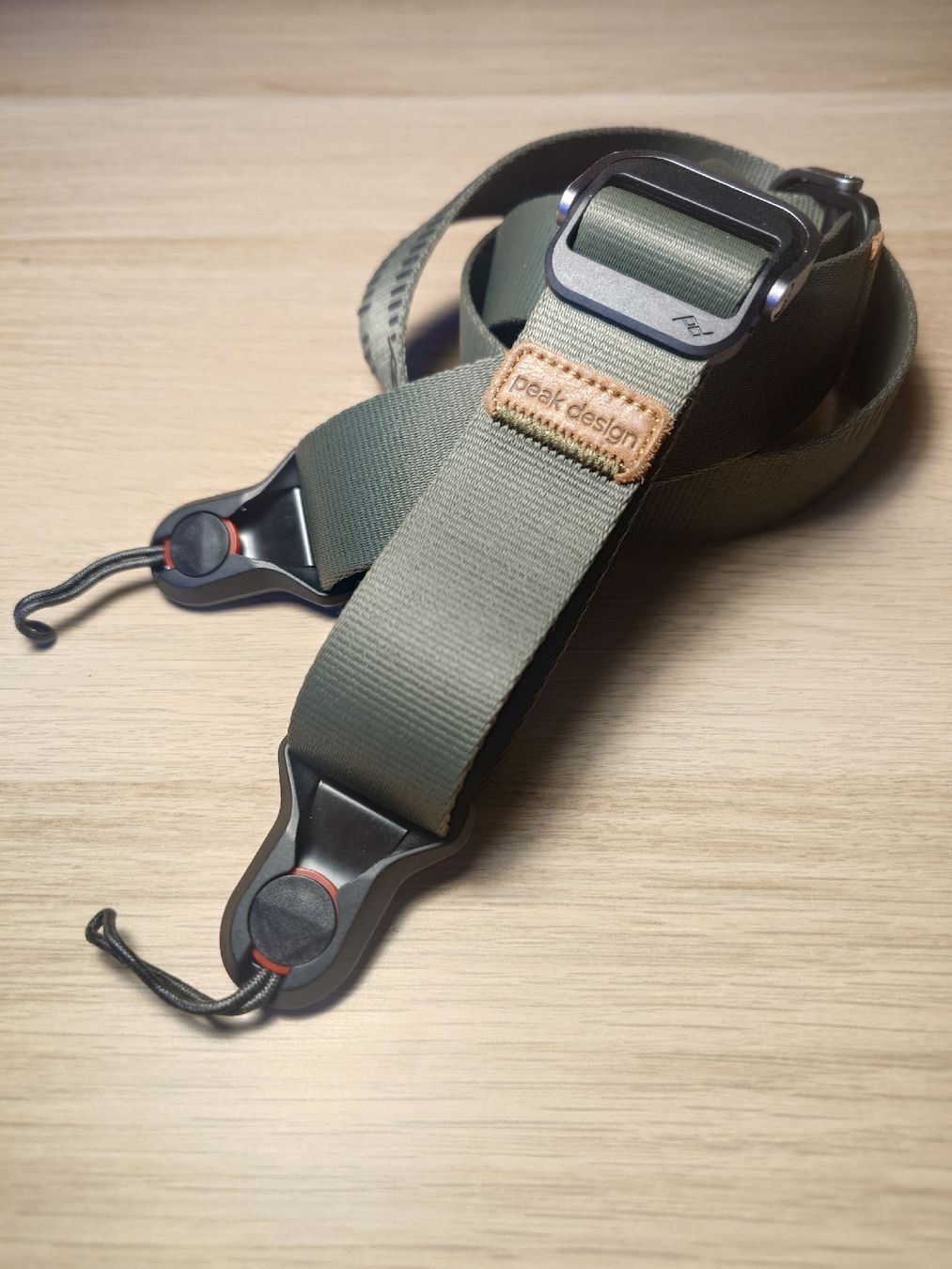 Peak Design Sonstiges Zubehör: Peak Design Slide Lite Sage – Gebraucht aus Flanthey von North_altitude