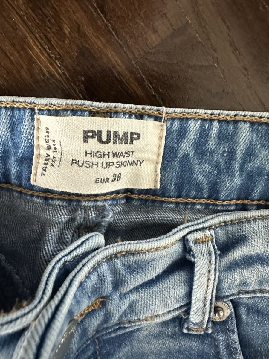 Jeans: Jeans Pump – Nuovo (secondo la descrizione) da Winterthur venduto da su_4assd 2